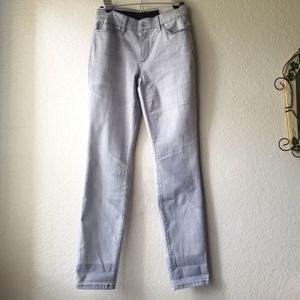 New Chico's Gray Jeggings Size 2R/ 00R